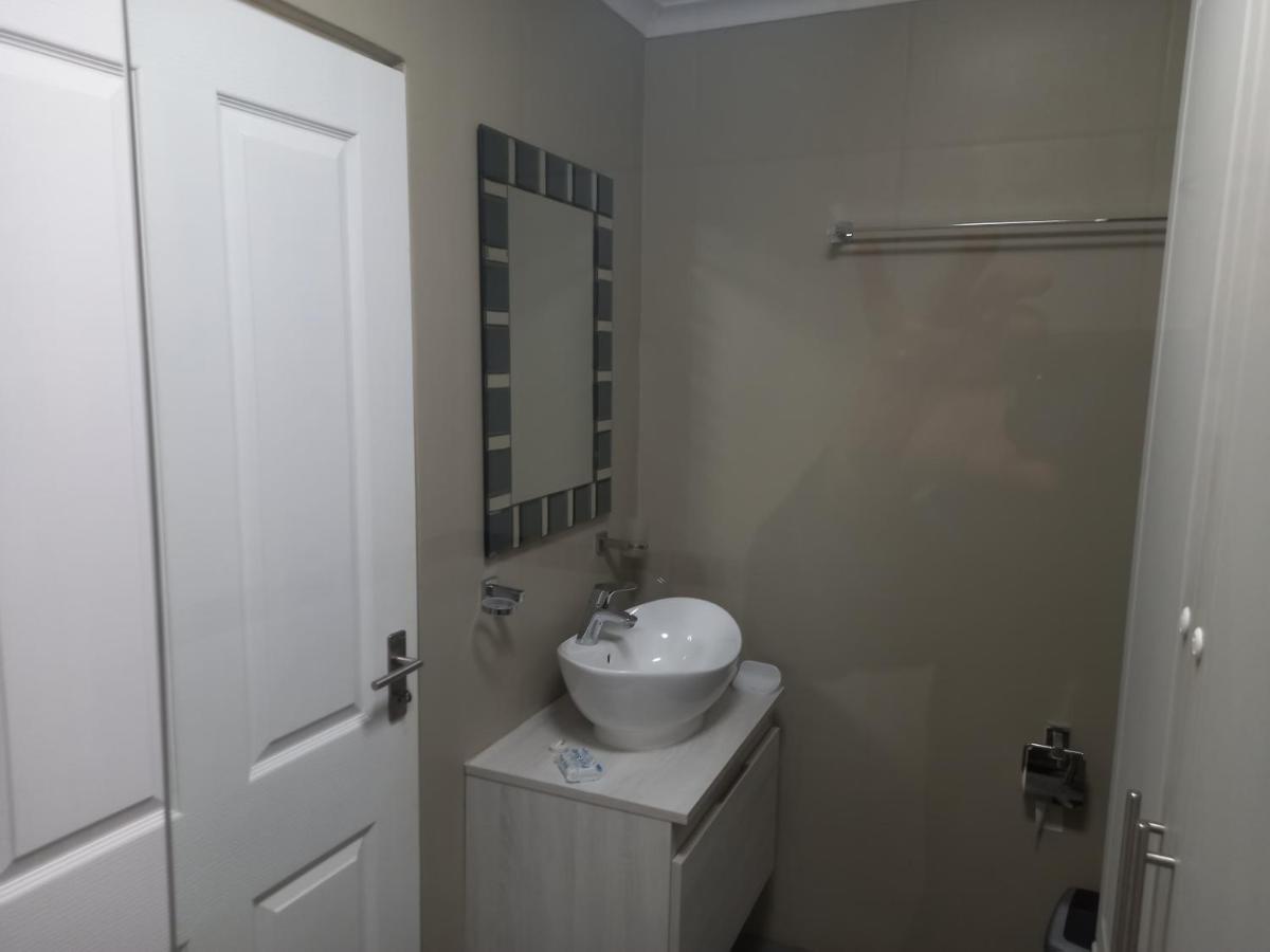 Mussel Beach Holiday Lets Apartamento Cidade Do Cabo Exterior foto